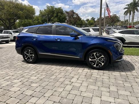 Used 2025 Kia Sportage EX FWD image 15