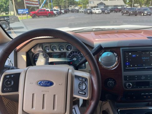 Used 2012 Ford F250 King Ranch w/ King Ranch w/Chrome Pkg image 16