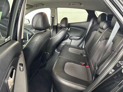 Used 2013 Hyundai Tucson GLS image 25