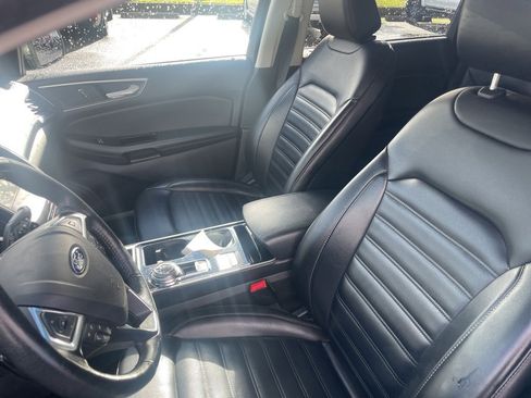 Used 2020 Ford Edge SEL image 8