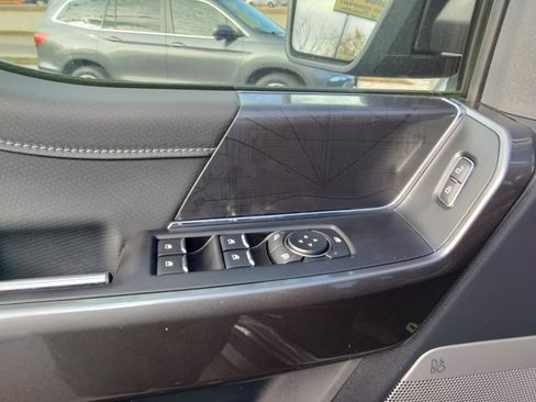 Used 2022 Ford F150 XLT w/ Equipment Group 302A High image 16