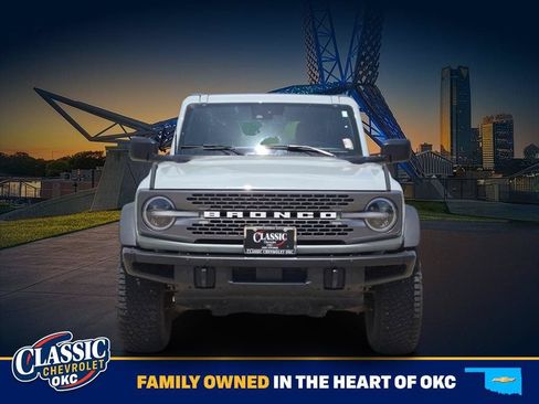 Used 2022 Ford Bronco Badlands w/ Sasquatch Package AWD/4WD image 2