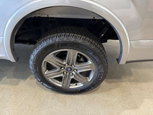 Used 2020 Ford F150 XLT w/ Equipment Group 302A Luxury AWD/4WD image 10