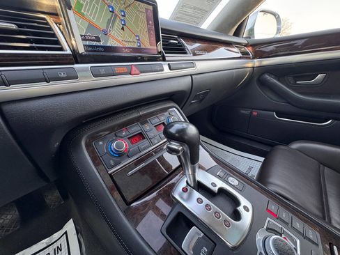 Used 2008 Audi S8 image 24