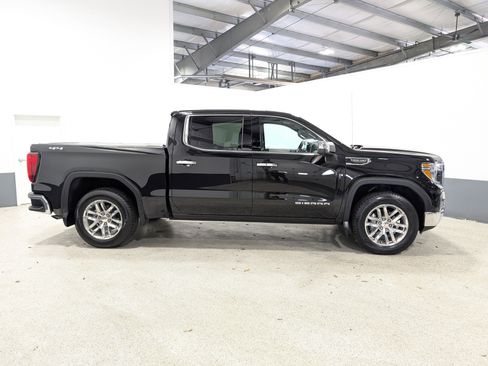 Used 2020 GMC Sierra 1500 SLT w/ SLT Convenience Package image 2