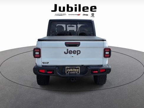 Used 2020 Jeep Gladiator Rubicon image 3