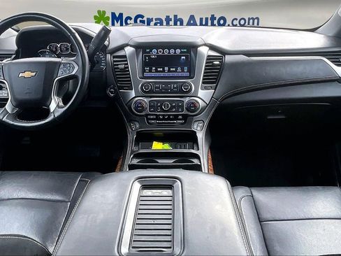 Used 2018 Chevrolet Suburban Premier image 7