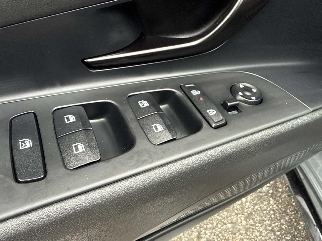Used 2024 Hyundai Elantra N Line FWD image 23