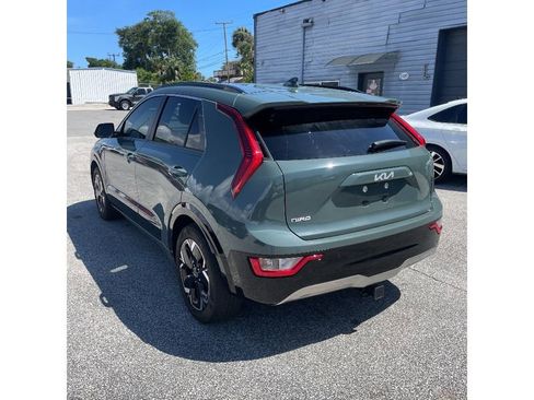 Used 2023 Kia Niro Wind FWD image 4