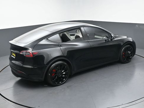 Used 2022 Tesla Model Y Performance AWD/4WD image 39