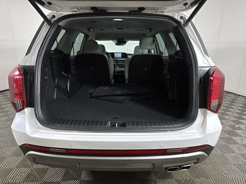 Used 2023 Hyundai Palisade SEL FWD image 28