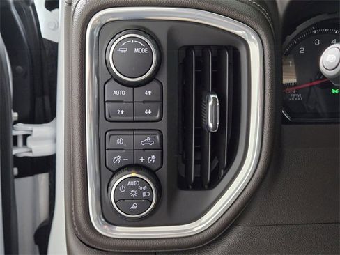 Used 2022 Chevrolet Silverado 1500 LTZ w/ Safety Package II image 37