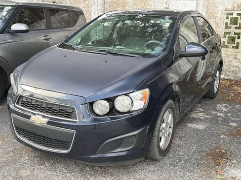 Used 2016 Chevrolet Sonic LT FWD image 3