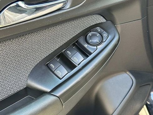 Used 2022 Chevrolet TrailBlazer LT image 32