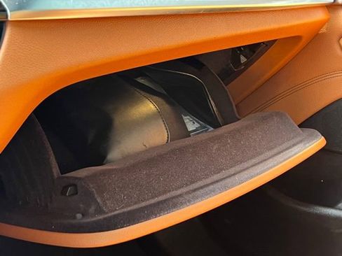 Used 2019 BMW 530i xDrive w/ Premium Package image 34