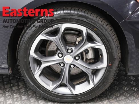 Used 2023 Chevrolet Malibu LT image 30