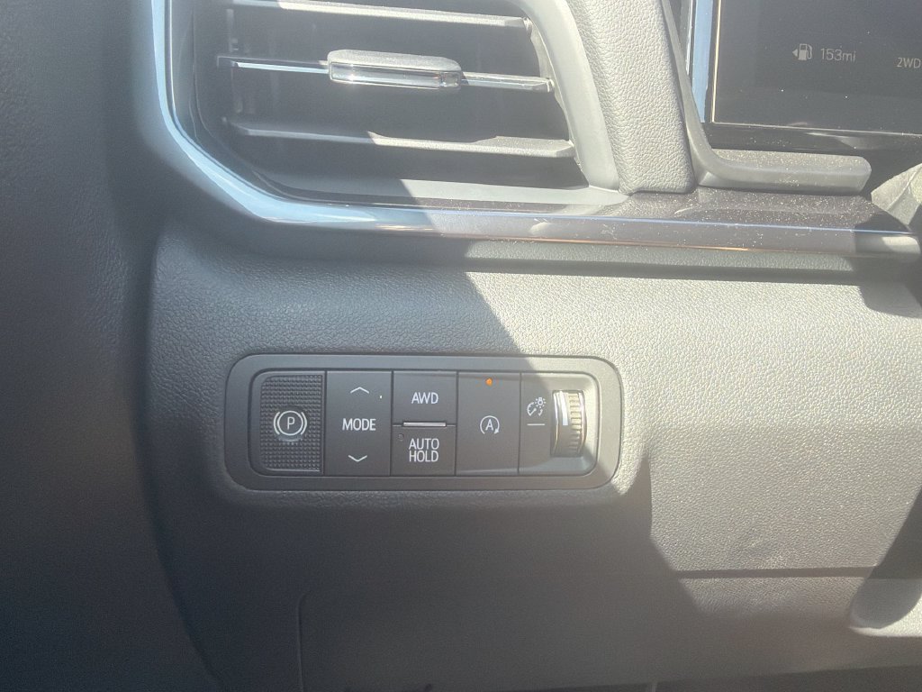 New 2027 GMC Terrain AT4 w/ Convenience Package III AWD/4WD image 22