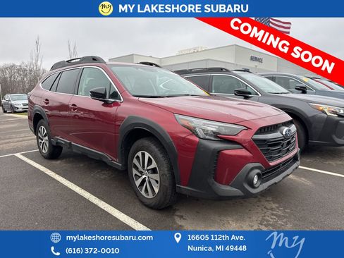 Used 2025 Subaru Outback Premium image 1