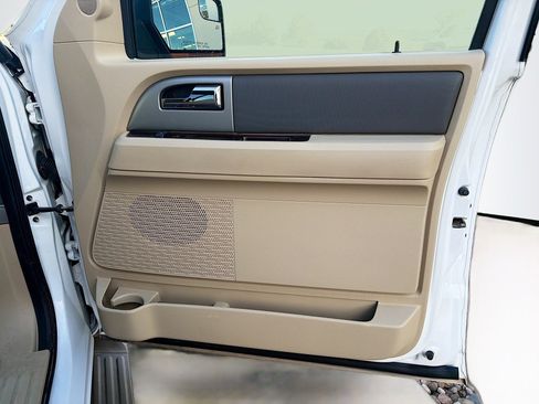 Used 2012 Ford Expedition XLT AWD/4WD image 31