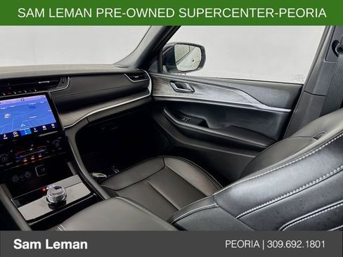 Used 2024 Jeep Grand Cherokee L Limited image 22