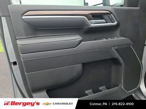 Used 2025 Chevrolet Silverado 2500 LT w/ Convenience Package AWD/4WD image 14
