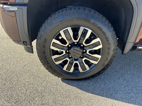 Used 2024 GMC Sierra 3500 Denali Ultimate image 31