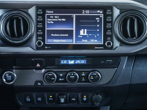 Certified 2022 Toyota Tacoma TRD Off-Road w/ Technology Package image 13