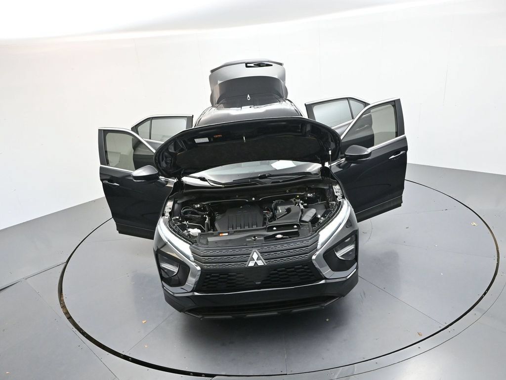 Used 2022 Mitsubishi Eclipse Cross LE AWD/4WD image 26
