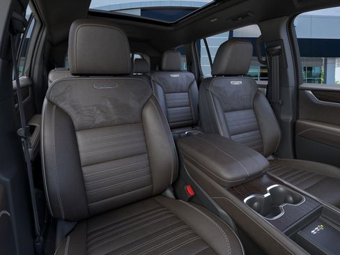 New 2026 GMC Acadia Denali Ultimate w/ LPO, Floor Liner Package image 16