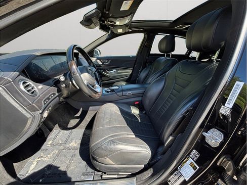 Used 2019 Mercedes-Benz S 560 4MATIC Sedan image 2