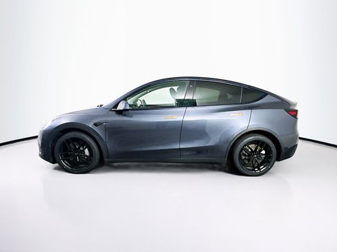 Used 2023 Tesla Model Y Long Range AWD/4WD image 4