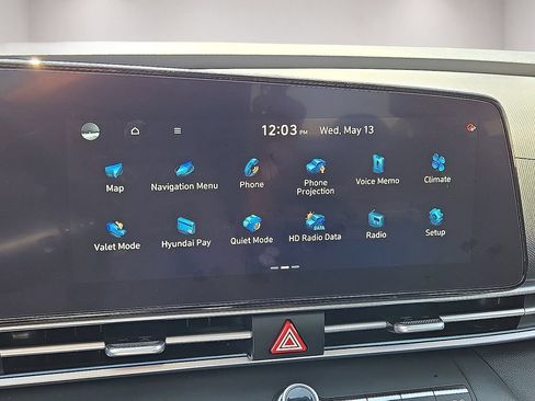 Used 2025 Hyundai Elantra Limited FWD image 25