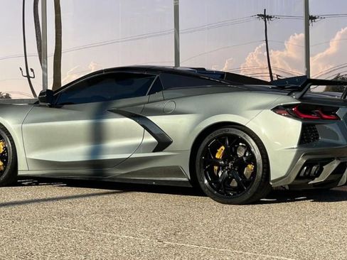 Used 2022 Chevrolet Corvette Stingray Premium Conv w/ Z51 Performance Package image 7