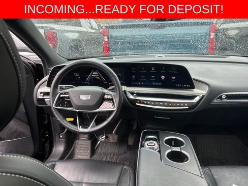 Used 2024 Cadillac Lyriq Luxury w/ LPO, Floor Liner Package AWD/4WD image 6