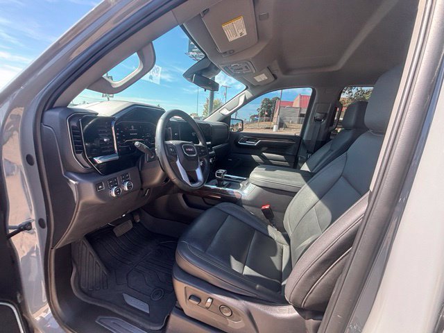 Used 2024 GMC Sierra 1500 Elevation w/ Elevation Premium Package AWD/4WD image 11