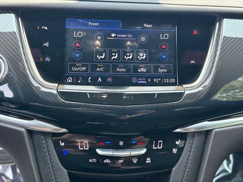 Certified 2024 Cadillac XT6 Sport w/ Technology Package AWD/4WD image 10