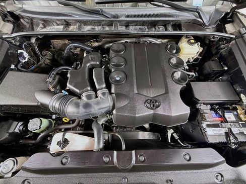 Certified 2021 Toyota 4Runner SR5 image 29