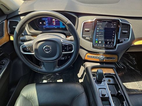 Used 2023 Volvo XC90 B6 Plus w/ Protection Package Premier AWD/4WD image 19