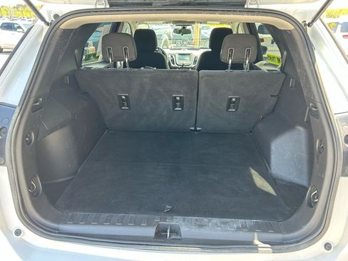 Used 2018 Chevrolet Equinox LT FWD image 17