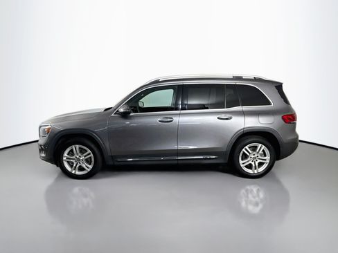 Used 2022 Mercedes-Benz GLB 250 w/ Premium Package Lite image 6
