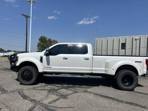 Used 2019 Ford F450 Lariat w/ Lariat Ultimate Package AWD/4WD image 17