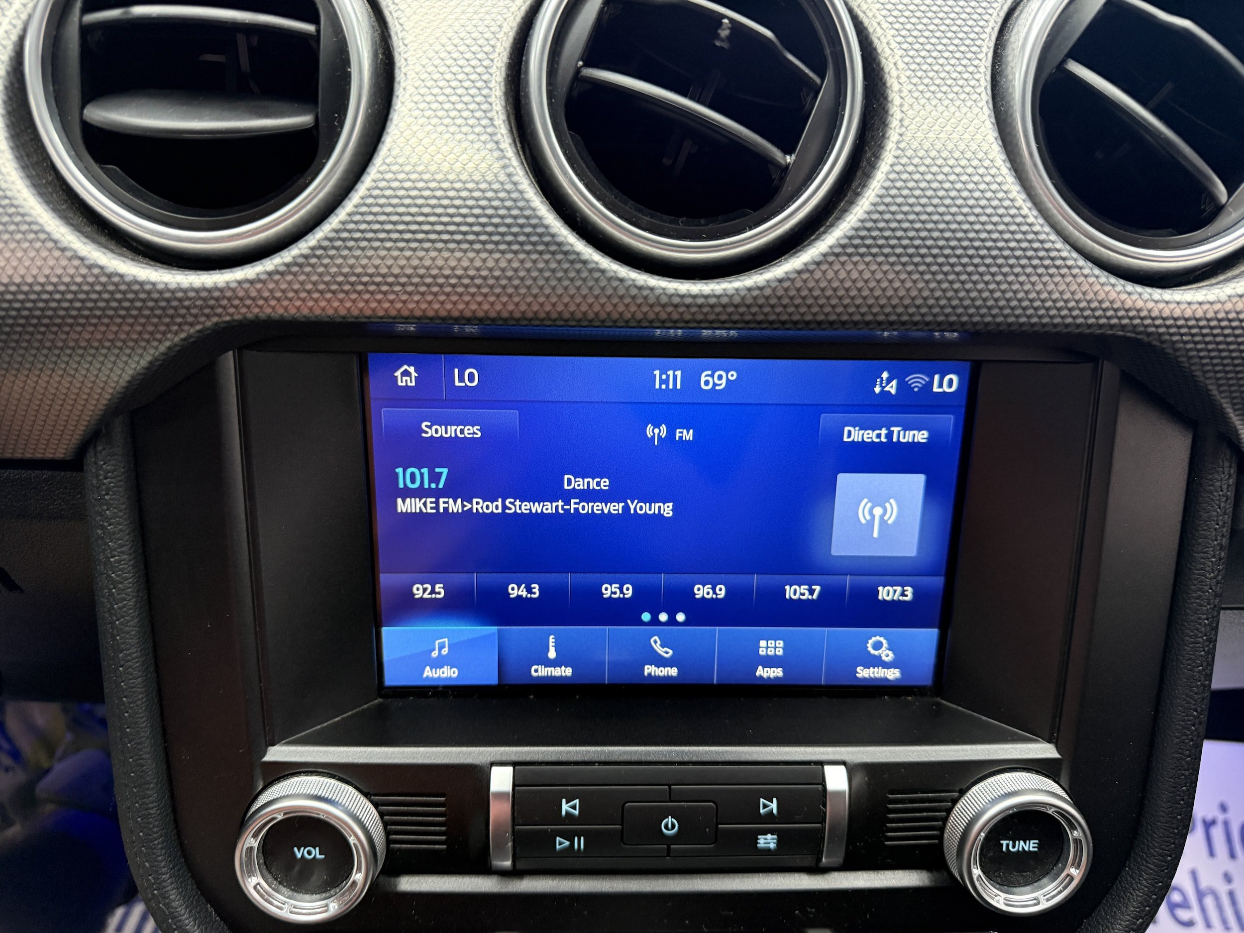 Used 2021 Ford Mustang GT Premium w/ Equipment Group 401A RWD image 16