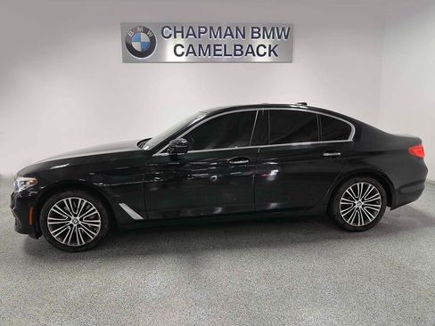 Used 2018 BMW 530i xDrive w/ Premium Package AWD/4WD image 3
