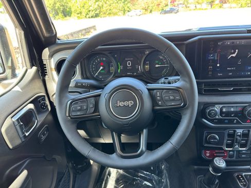 Used 2025 Jeep Wrangler Unlimited Sport S 4xe AWD/4WD image 30