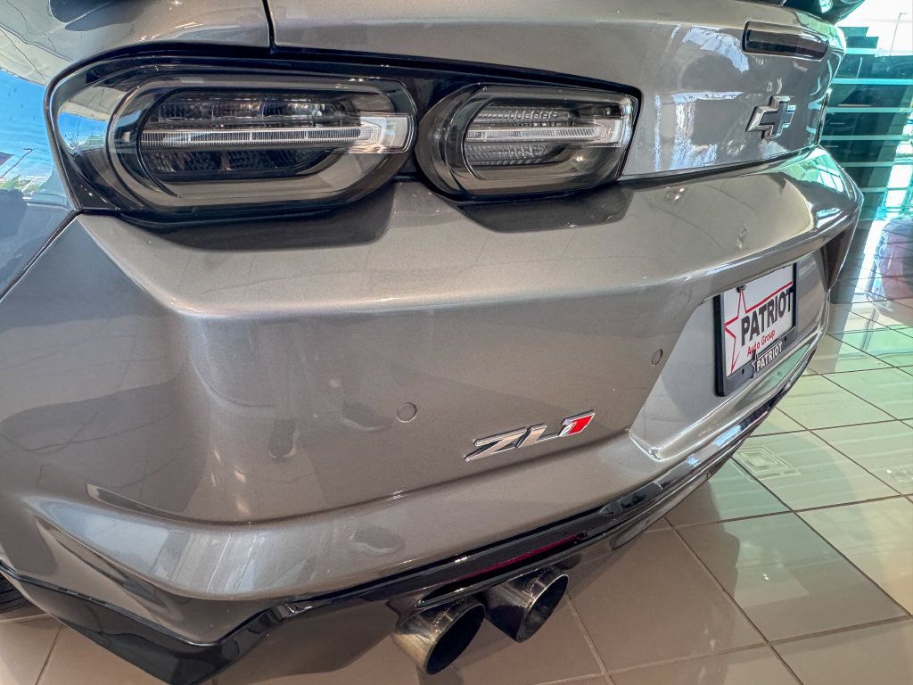 Used 2022 Chevrolet Camaro ZL1 RWD image 10