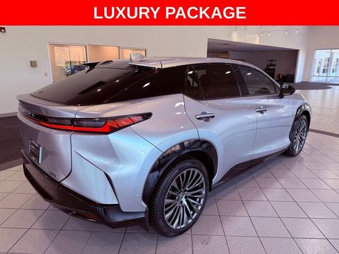 Certified 2023 Lexus RZ 450e Premium w/ Accessory Package (A2) image 9