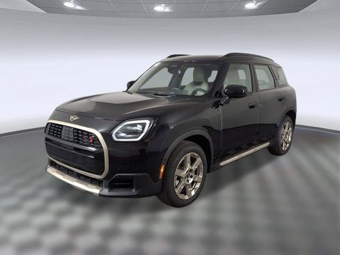 Used 2025 MINI Cooper Countryman S image 1
