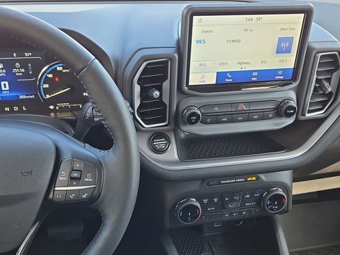 Certified 2022 Ford Bronco Sport Outer Banks image 15