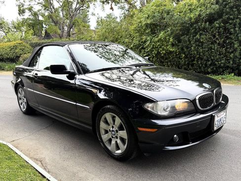 Used 2005 BMW 325Ci Convertible RWD image 12