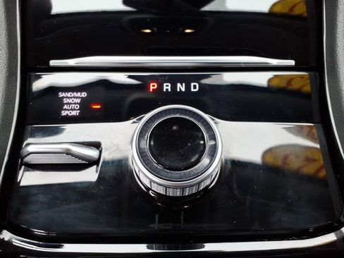 Certified 2023 Jeep Grand Cherokee Limited w/ Black Appearance Package image 18